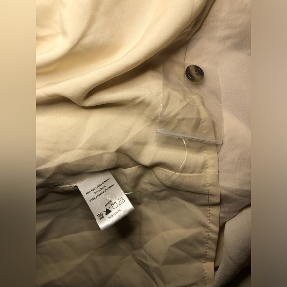 VENUS Cream Button-Down Dress size 10 NWOT - Picture 10 of 14